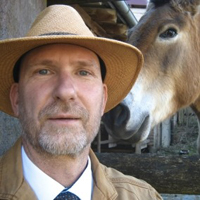 Henning and horse